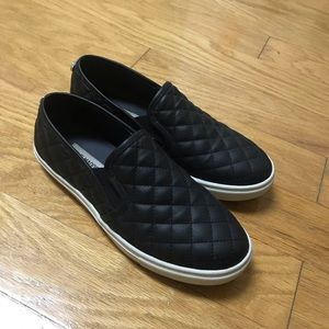 Steve Madden Slip On
